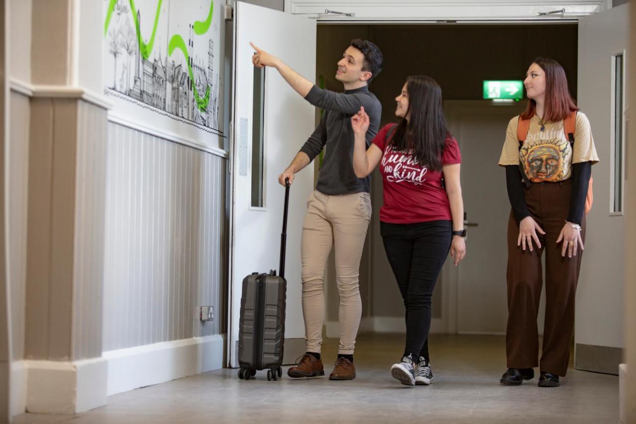 Leevin Hostel Mountjoy دبلن المظهر الخارجي الصورة