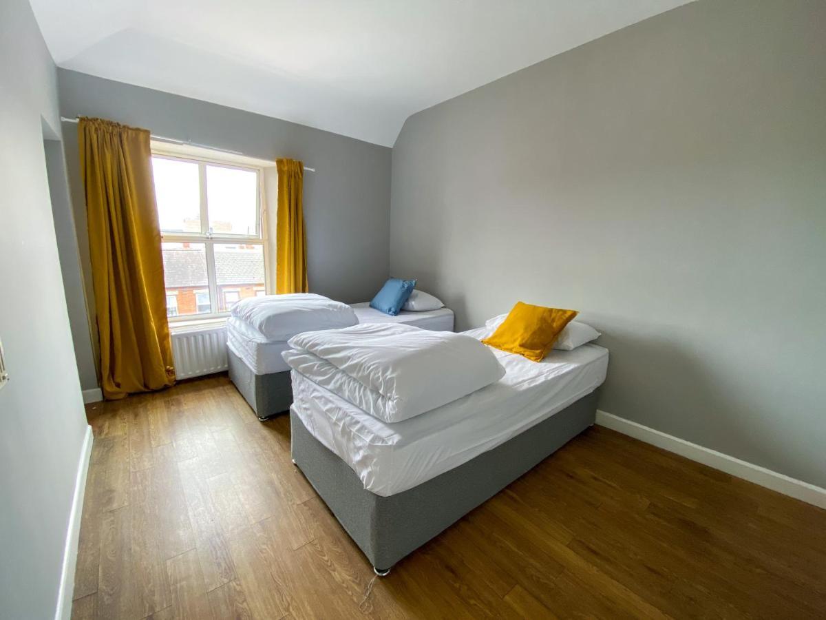 Leevin Hostel Mountjoy دبلن الغرفة الصورة